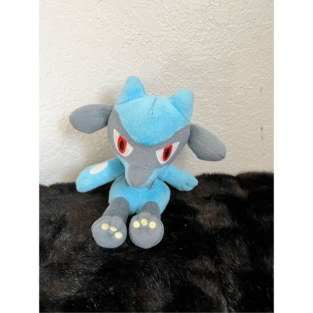 Pokemon RIOLU Tomy 8” Stuffed Plush Toy Doll 2016 Nintendo Anime